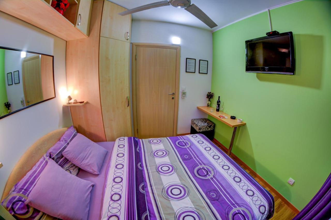 Rooms And Apartments S Belgrade Exterior photo